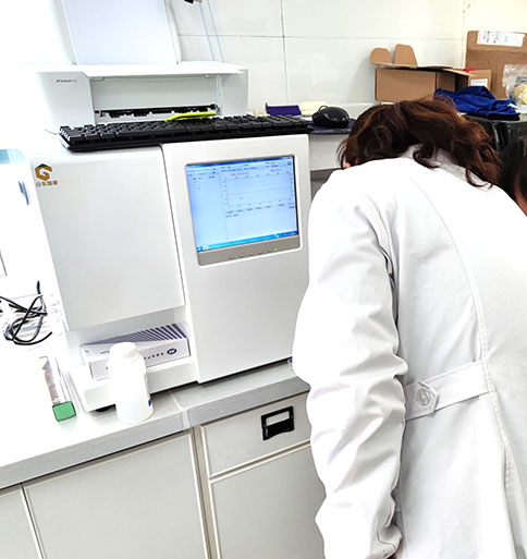 5月中旬600cc全讯白菜网站地址血液微量元素分析仪在许昌市中心医院完成装机！
